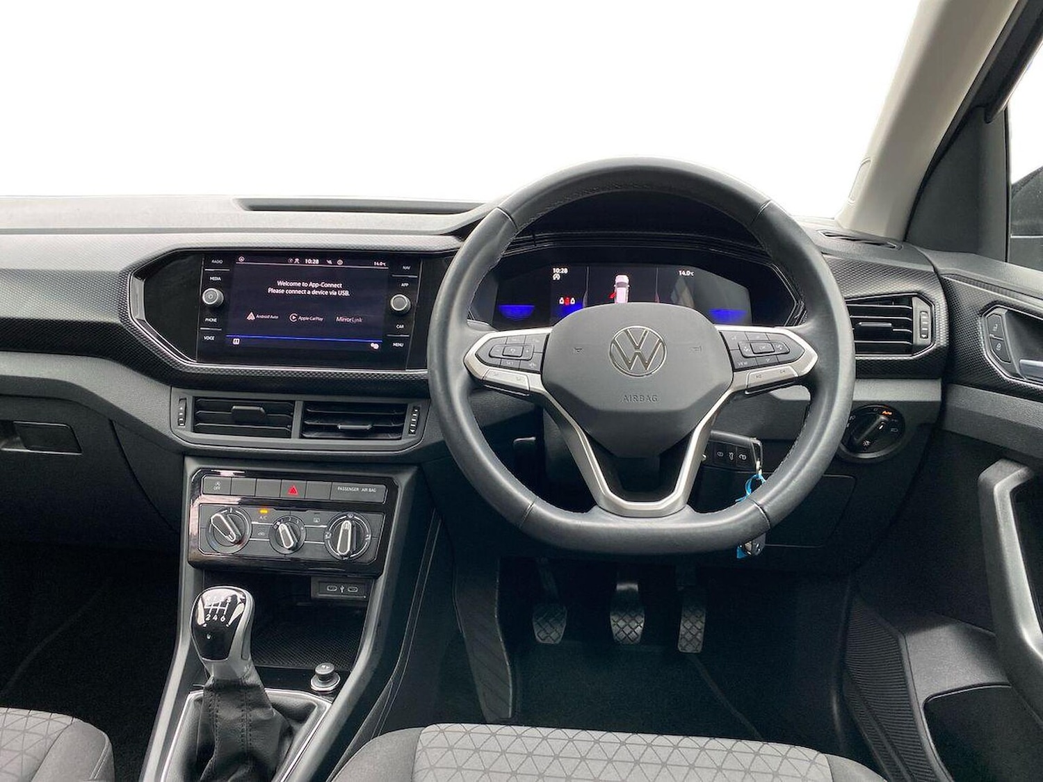 Used Volkswagen T-Cross 2023 for sale - 76107107: Photo 9