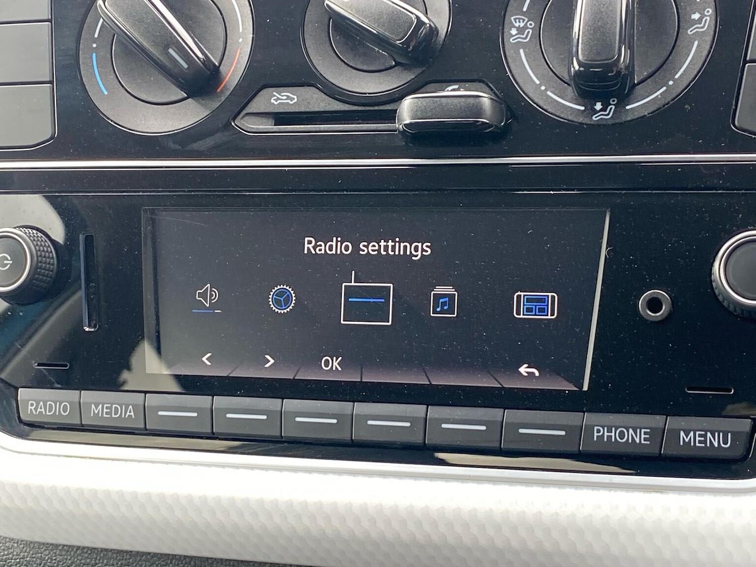 Used Volkswagen up! 2021 for sale - 78202115: Photo 25