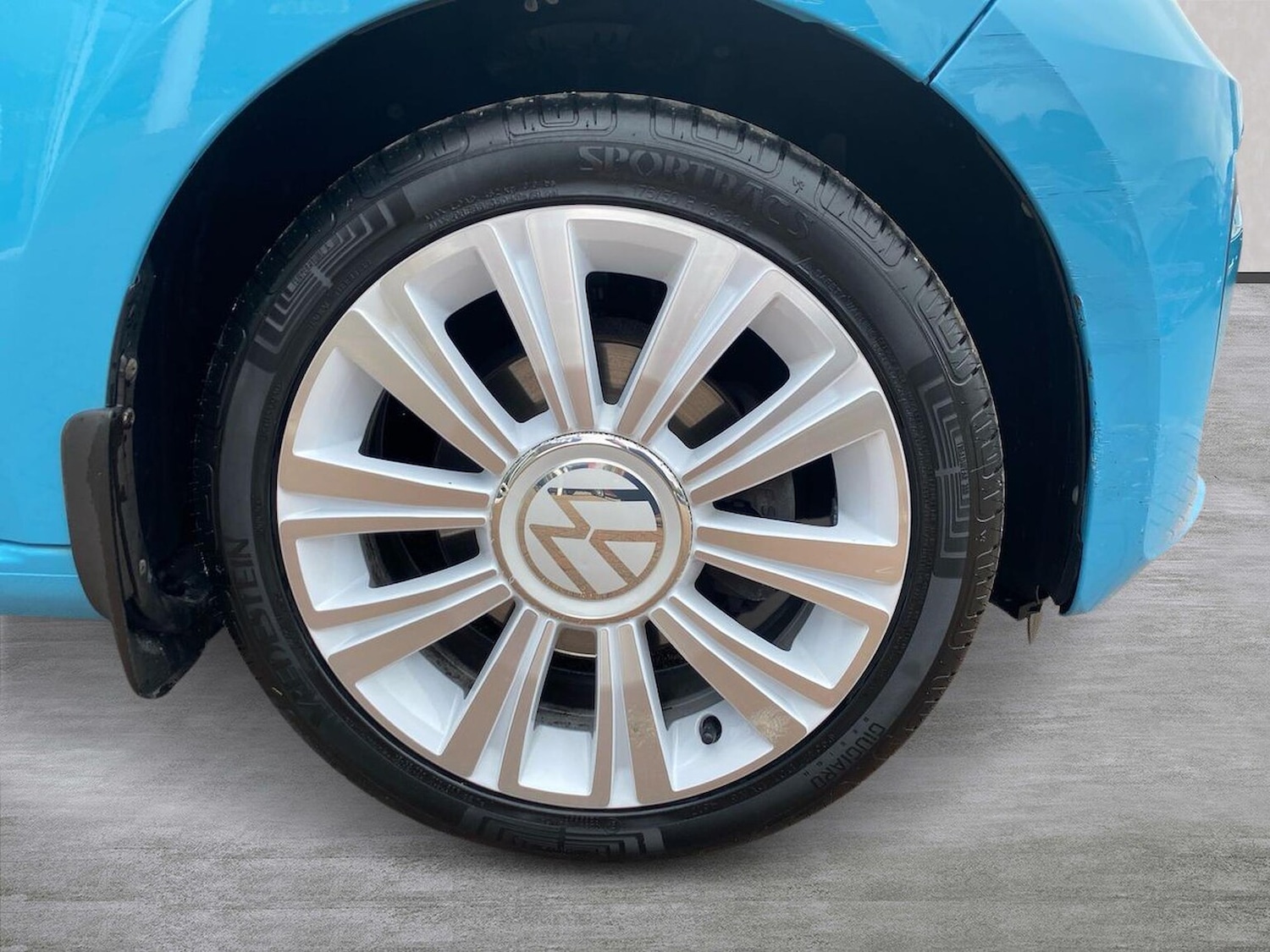 Used Volkswagen up! 2021 for sale - 78202115: Photo 8