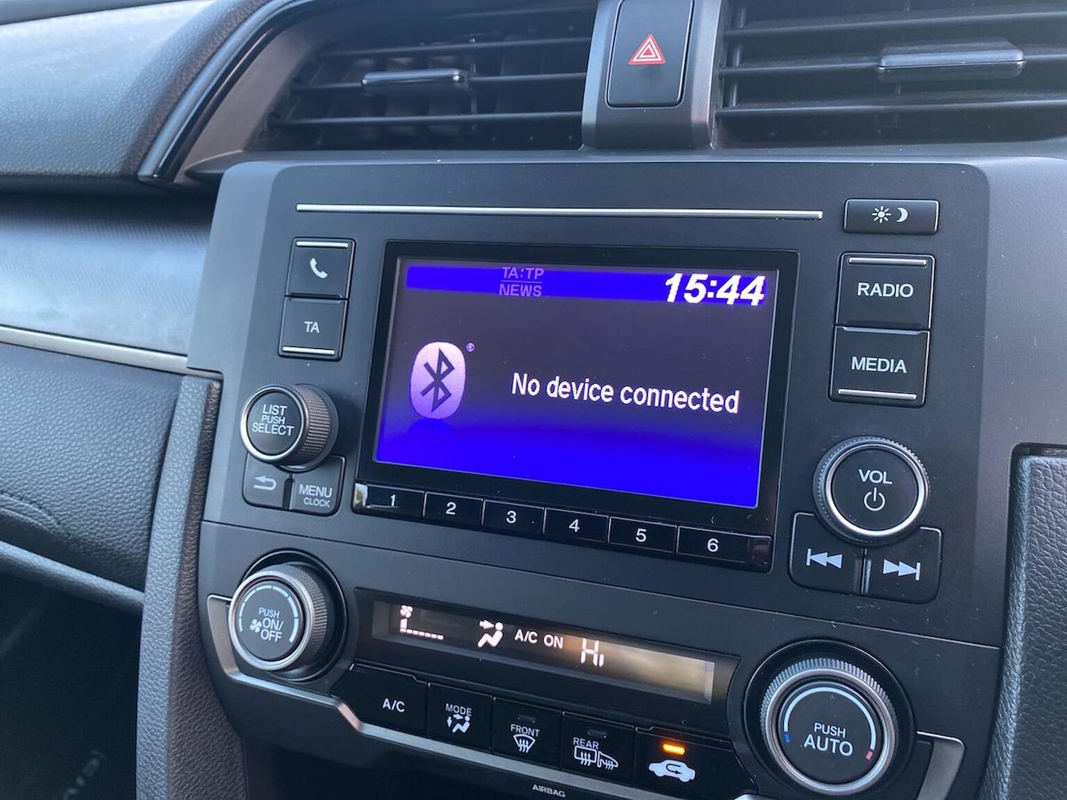 Used Honda Civic 2018 for sale - 76957531: Photo 23