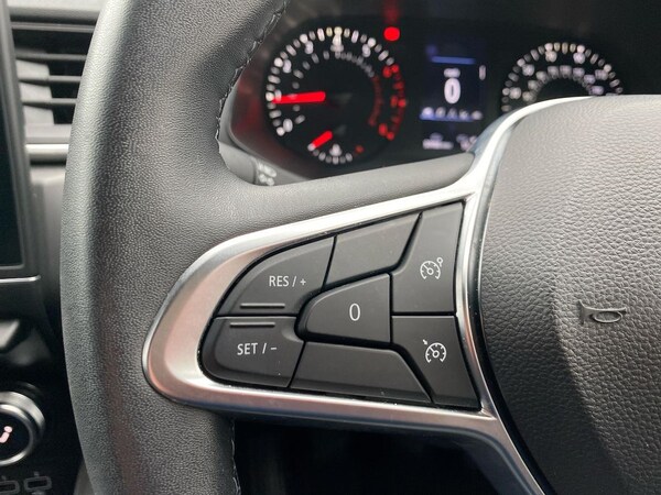 Used Renault Captur 2023 for sale - 76171506: Photo 27