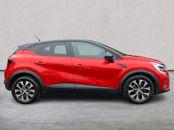Used Renault Captur 2023 for sale - 76171506: Photo 3