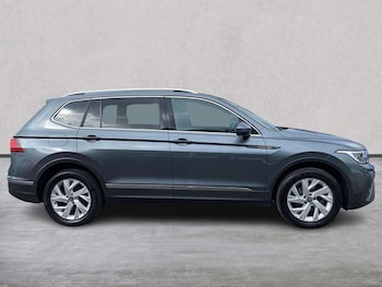 Used Volkswagen Tiguan Allspace 2023 for sale - 78578229: Photo