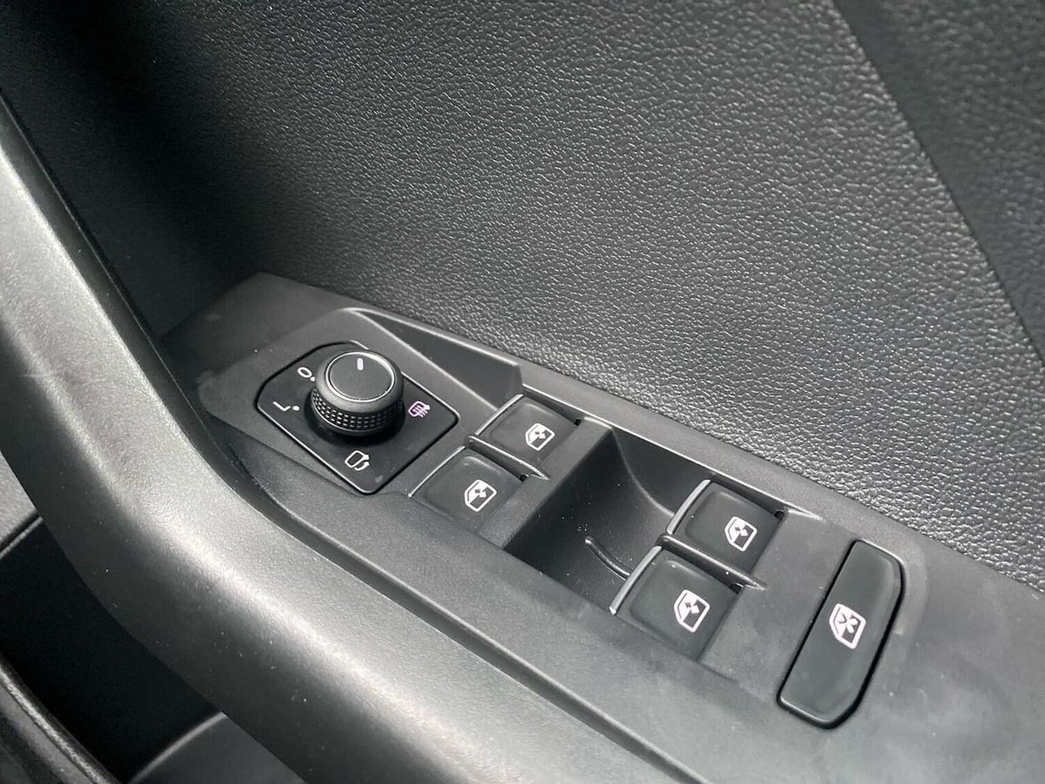 Used Volkswagen T-Cross 2022 for sale - 77542479: Photo 21