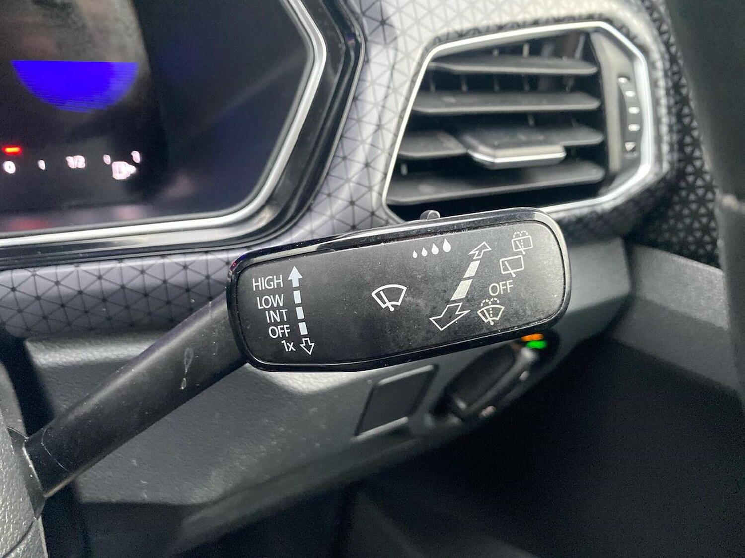 Used Volkswagen T-Cross 2022 for sale - 77542479: Photo 26