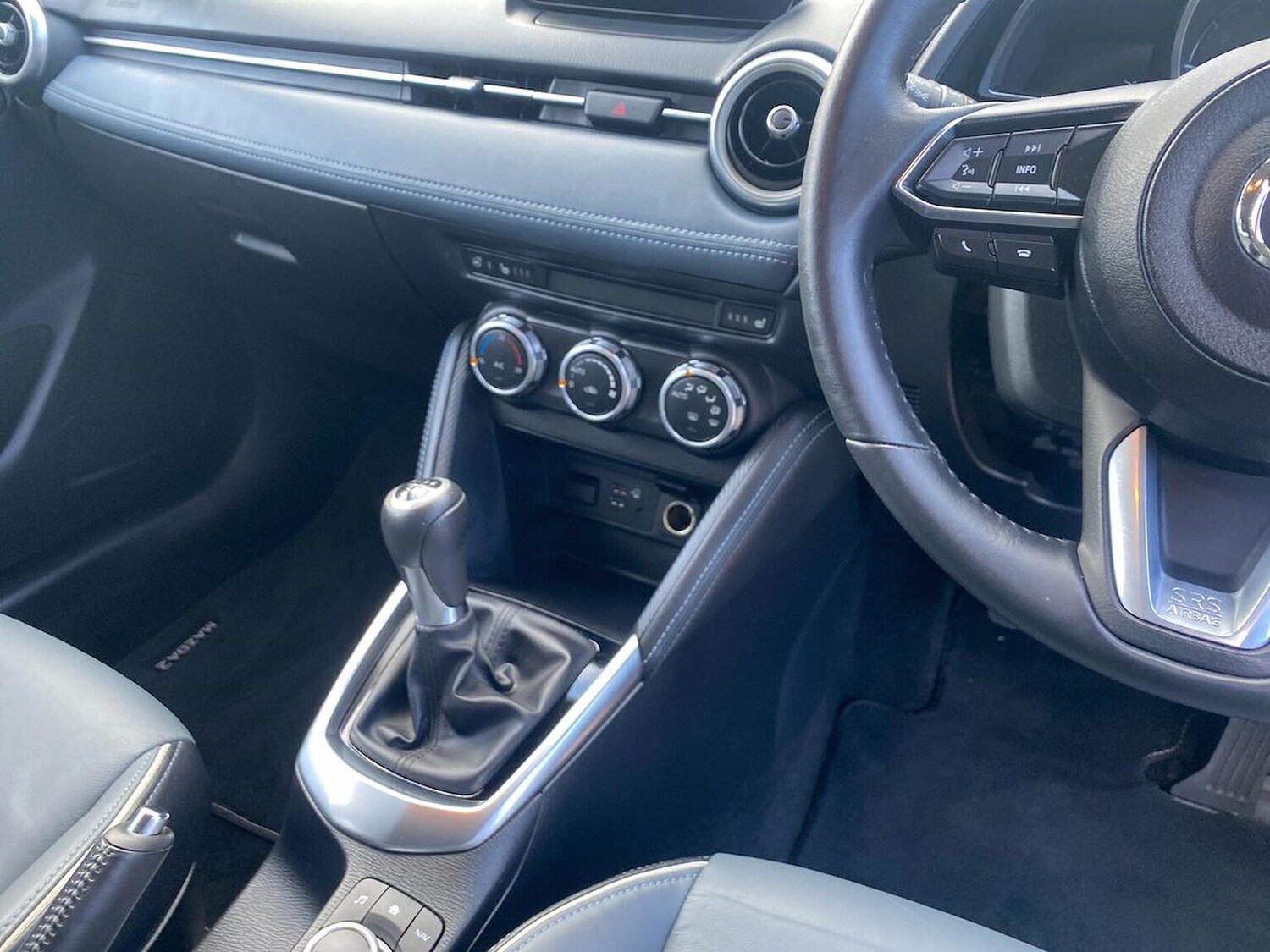 Used Mazda Mazda2 2022 for sale - 78195689: Photo 15