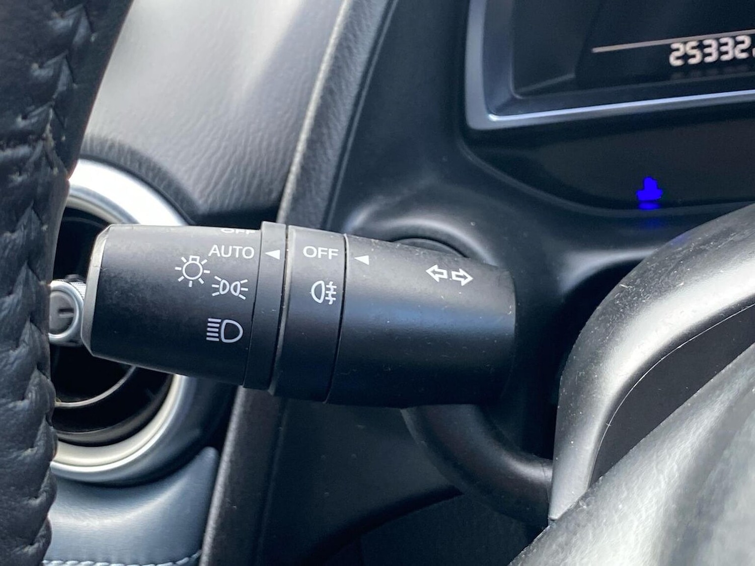 Used Mazda Mazda2 2022 for sale - 78195689: Photo 31