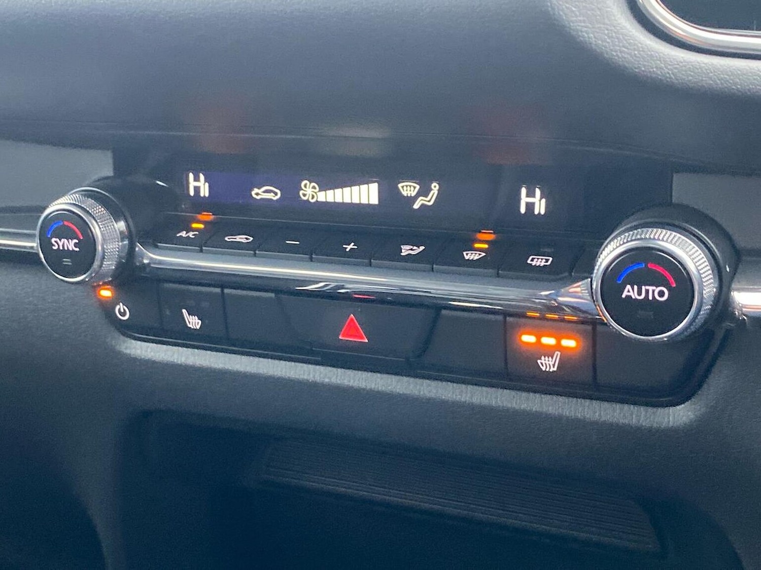 Used Mazda CX-30 2025 for sale - 77888595: Photo 12