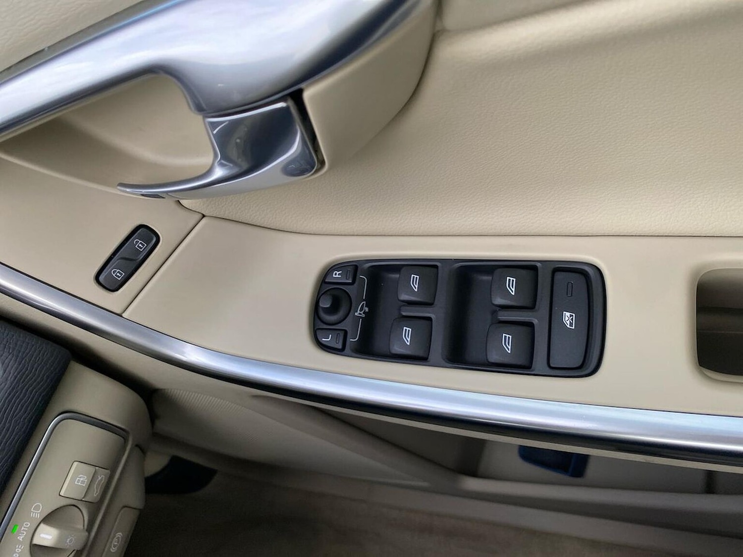 Used Volvo XC60 2016 for sale - 76931607: Photo 21