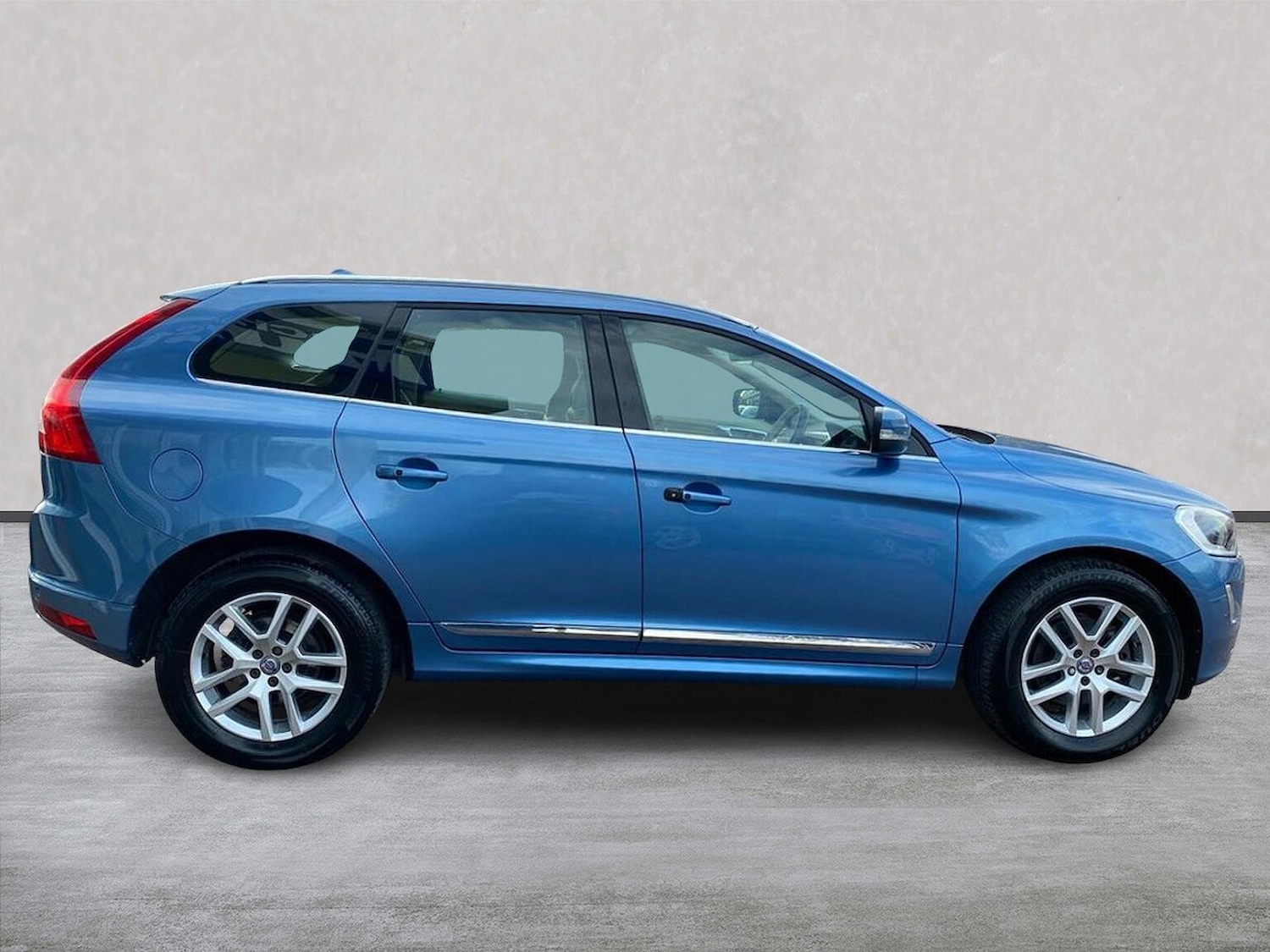 Used Volvo XC60 2016 for sale - 76931607: Photo 3