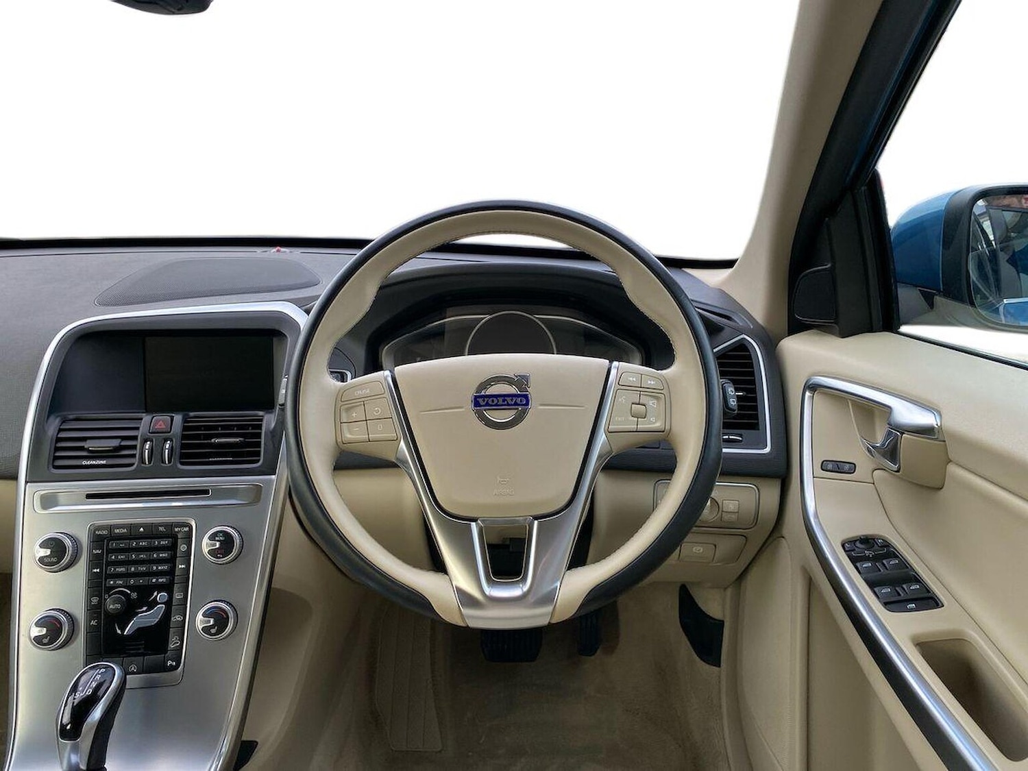 Used Volvo XC60 2016 for sale - 76931607: Photo 9