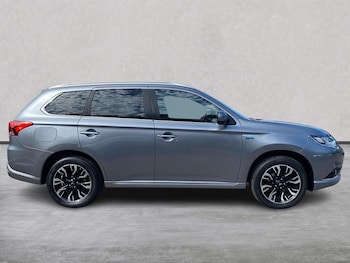 Used Mitsubishi Outlander 2017 for sale - 79490962: Photo
