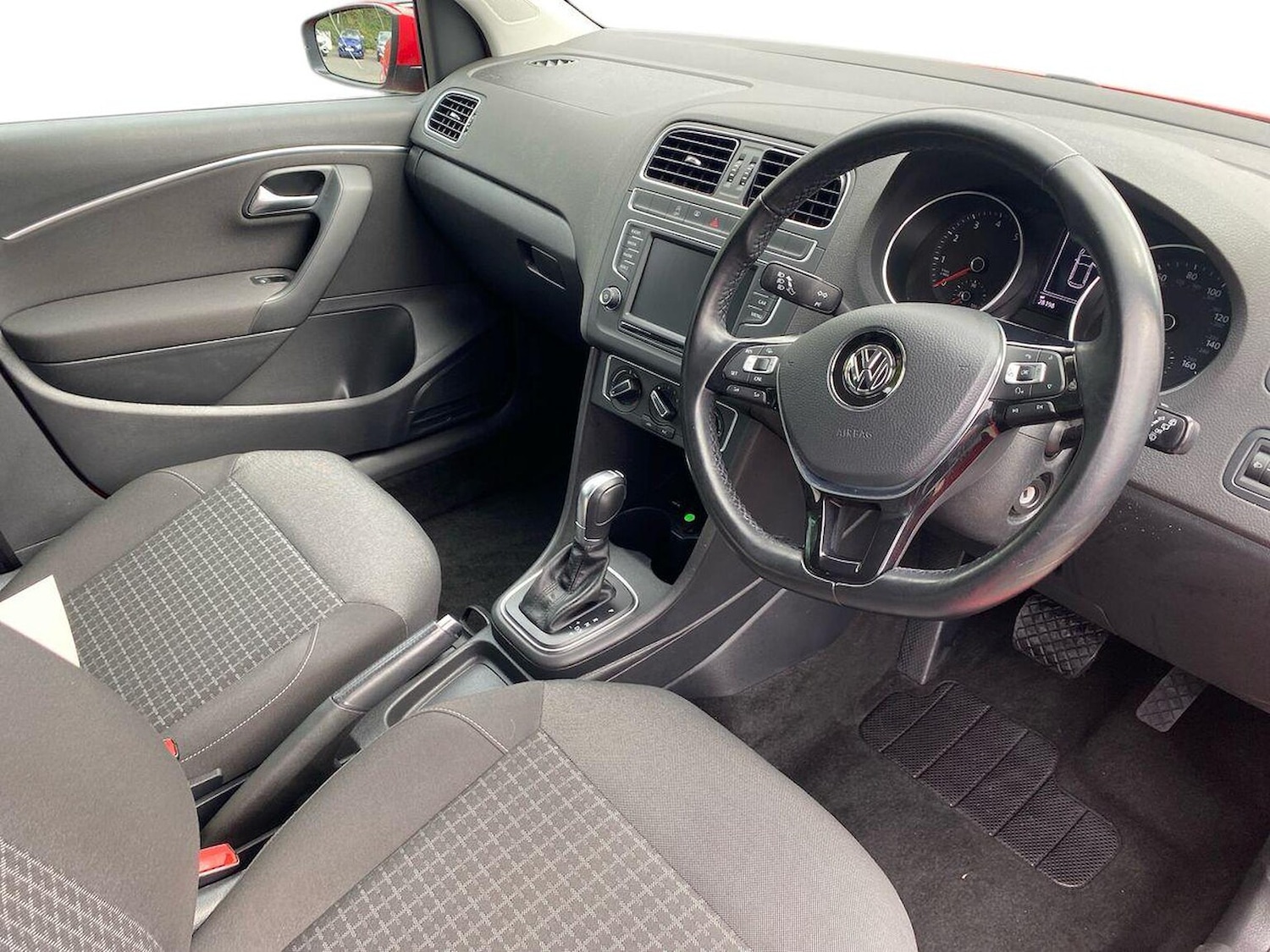 Used Volkswagen Polo 2017 for sale - 78195628: Photo 17