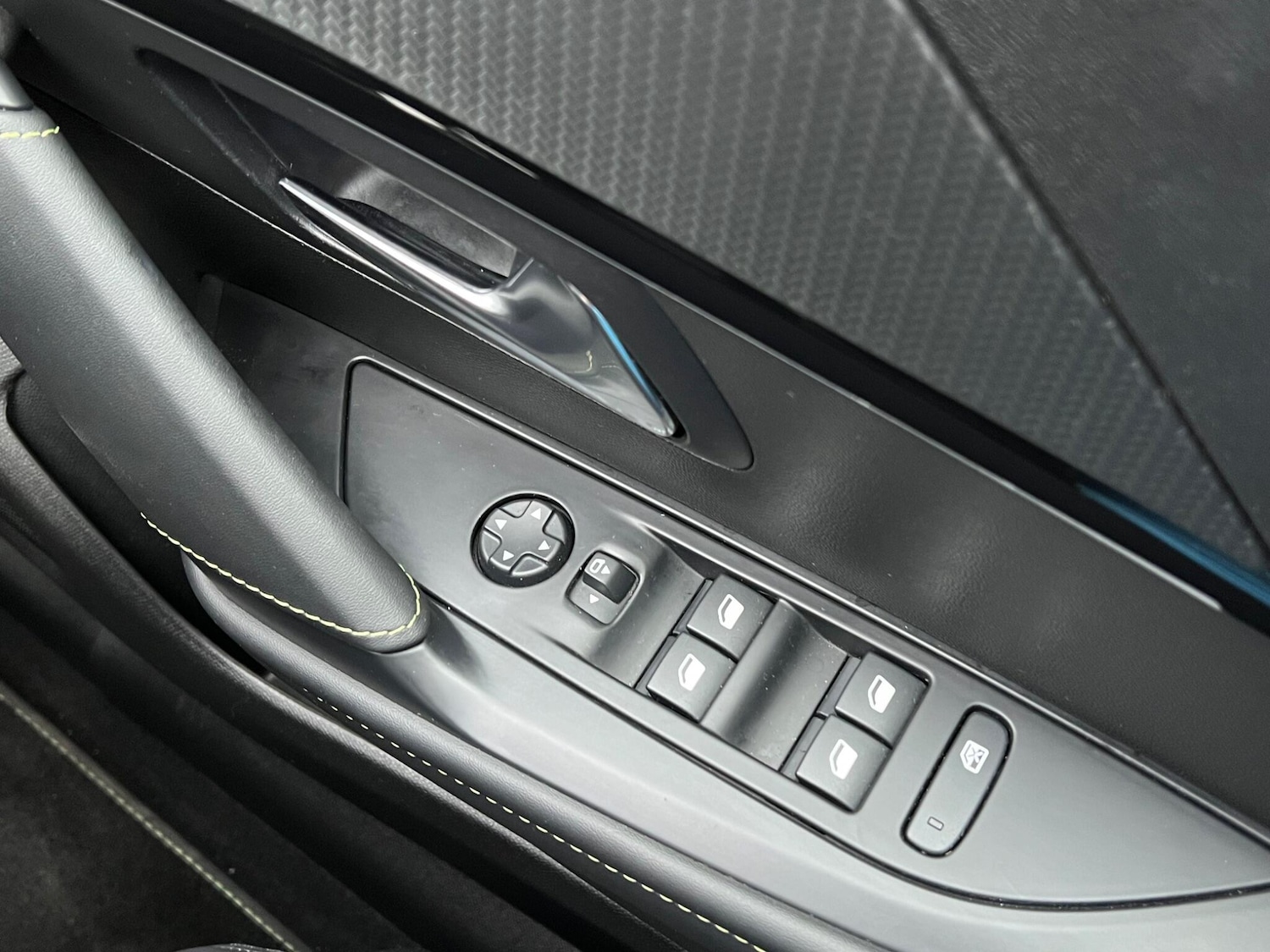 Used Peugeot 208 2024 for sale - 76521596: Photo 36