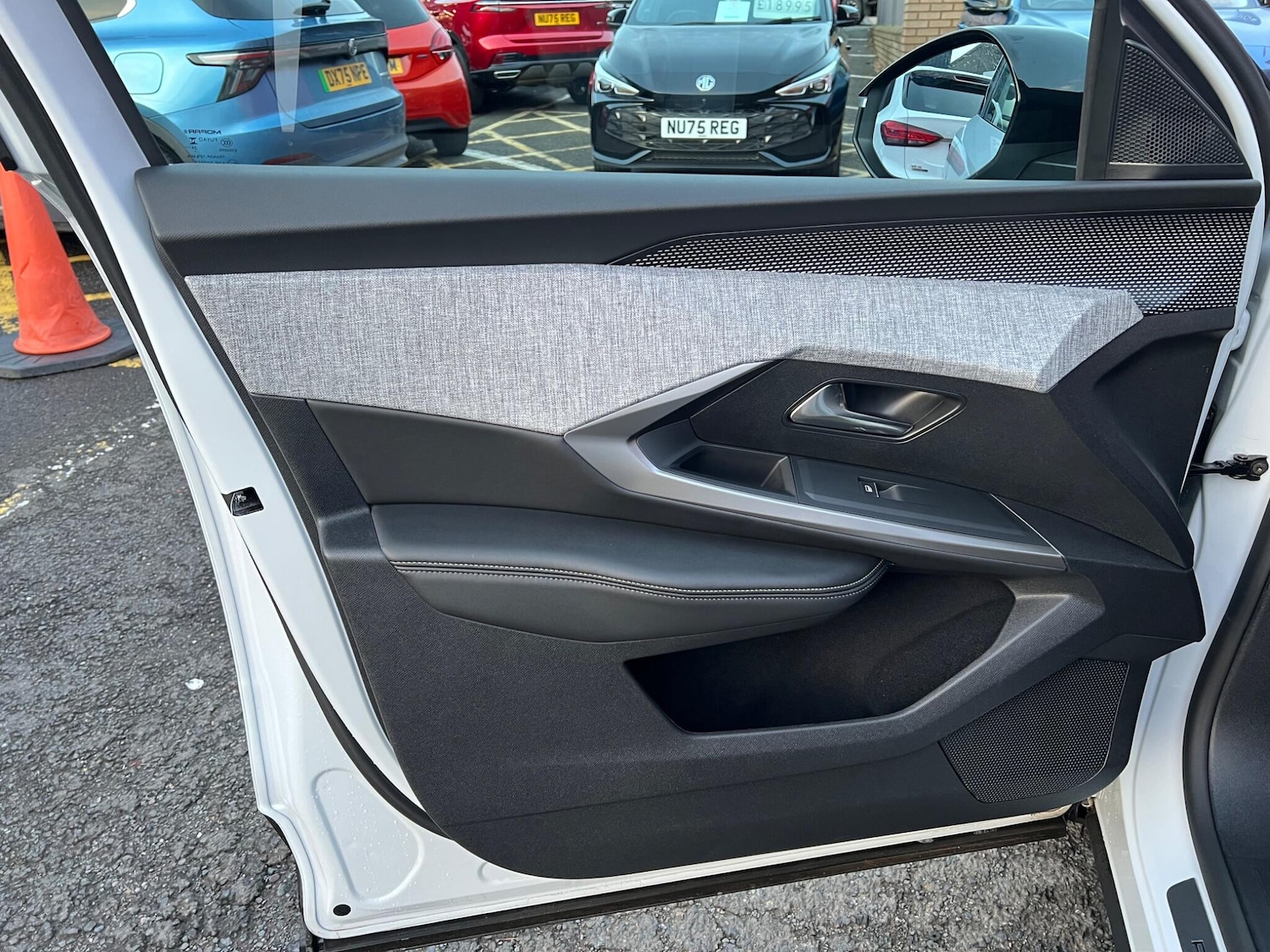 Used Peugeot 3008 2025 for sale - 76866579: Photo 35