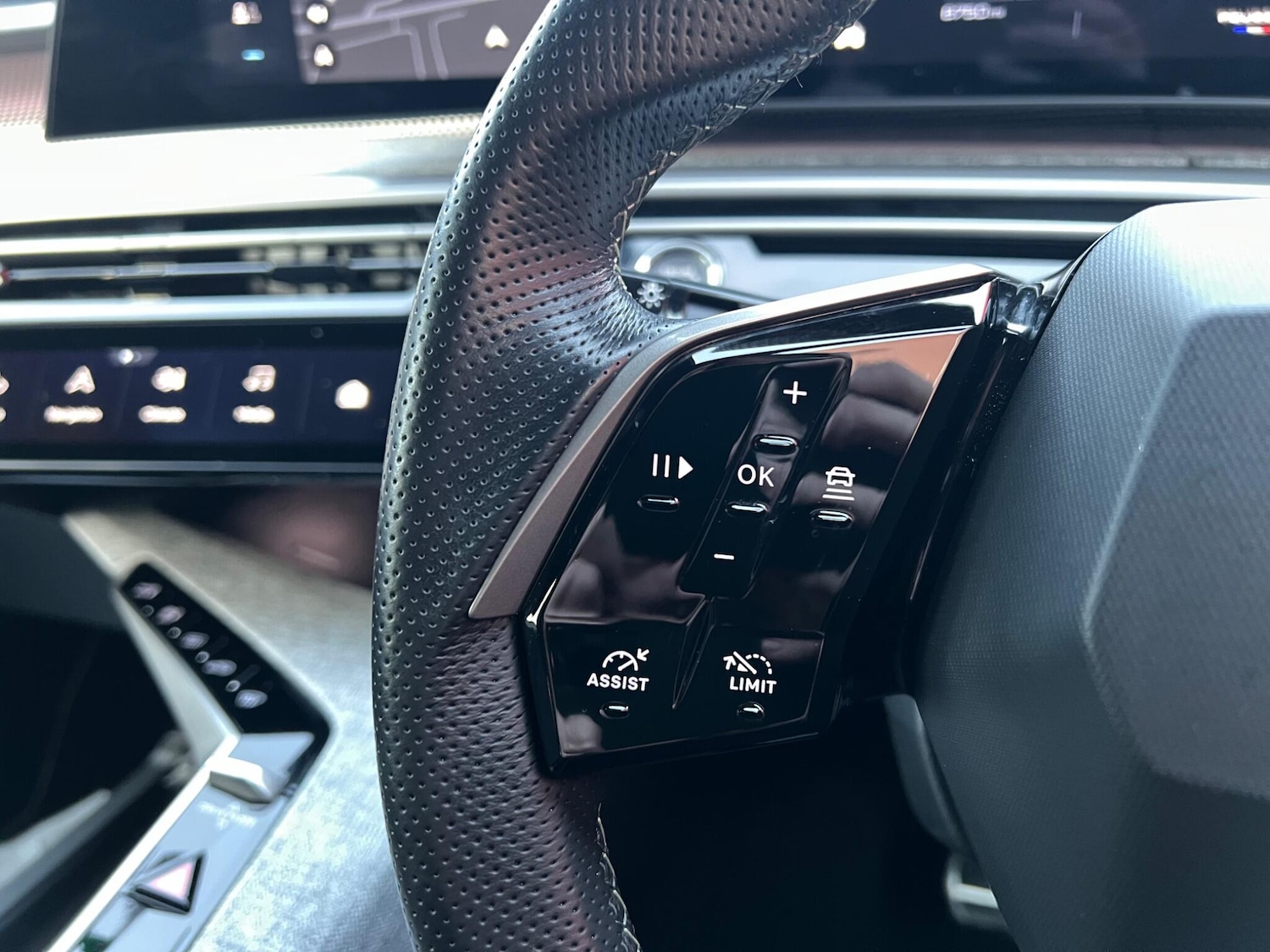 Used Peugeot 3008 2025 for sale - 76866579: Photo 41