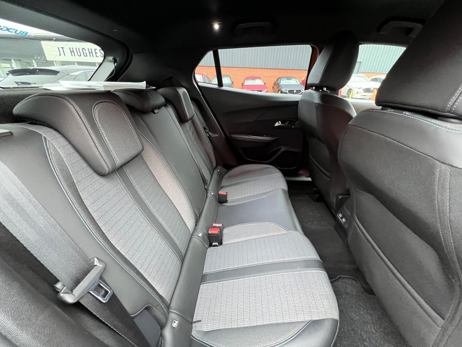 Used Peugeot 2008 2023 for sale - 76753125: Photo 27