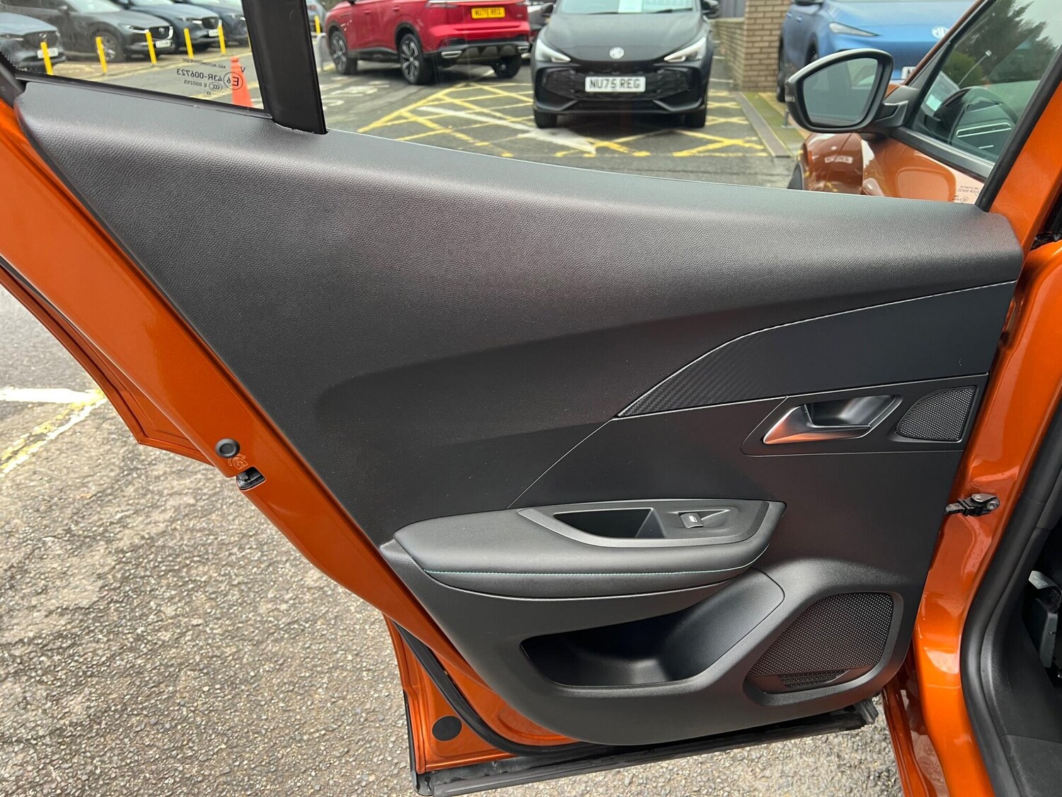 Used Peugeot 2008 2023 for sale - 76753125: Photo 31