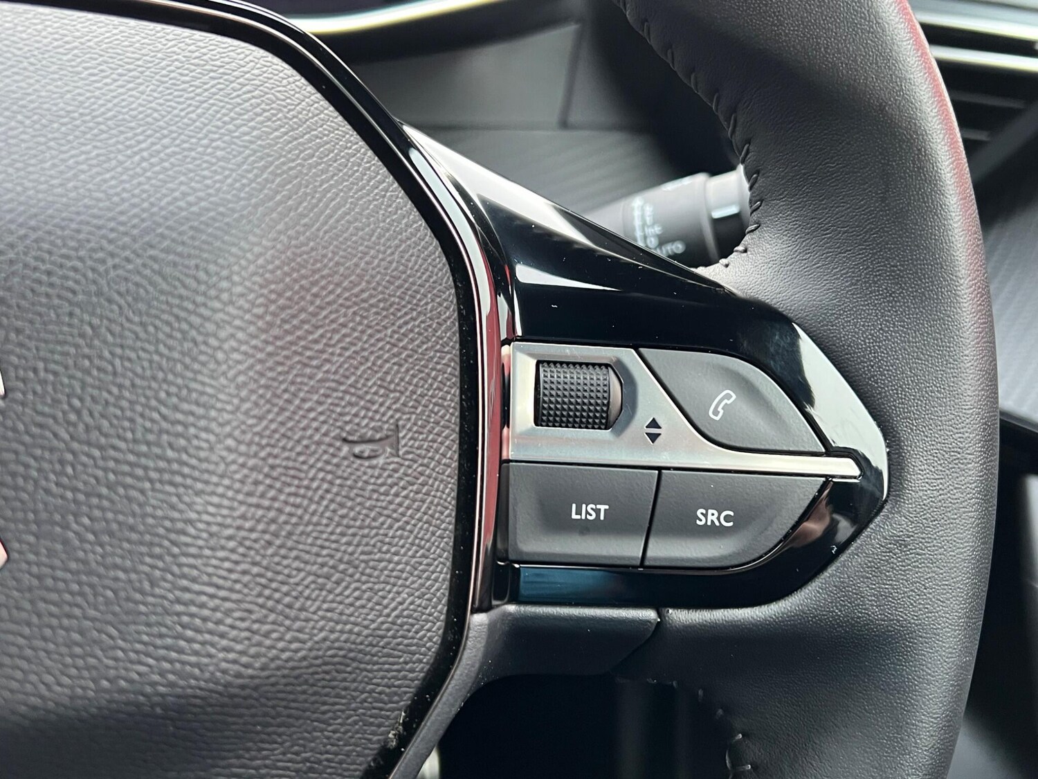 Used Peugeot 2008 2023 for sale - 76753125: Photo 37