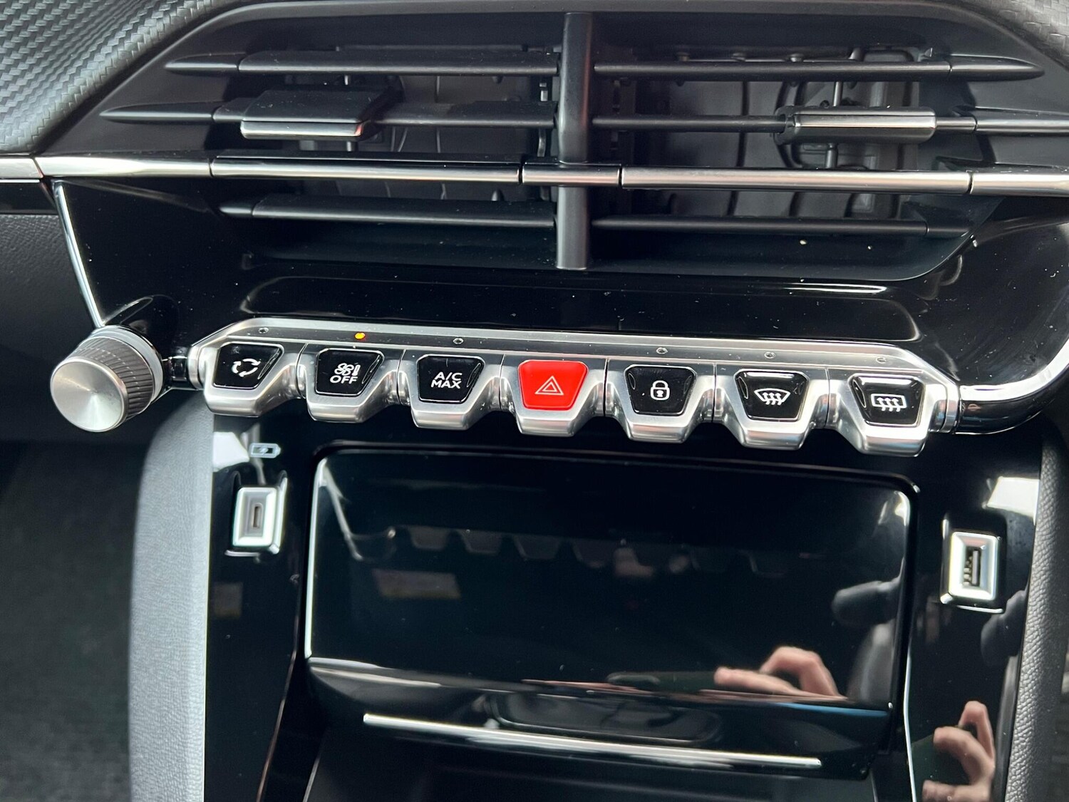 Used Peugeot 2008 2023 for sale - 76753125: Photo 46