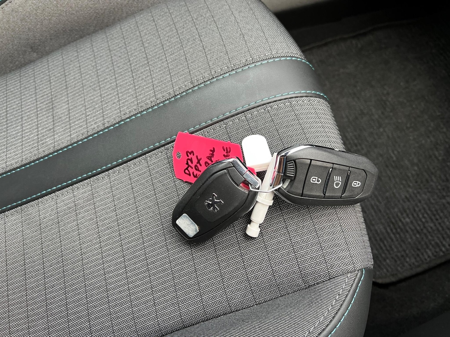 Used Peugeot 2008 2023 for sale - 76753125: Photo 50