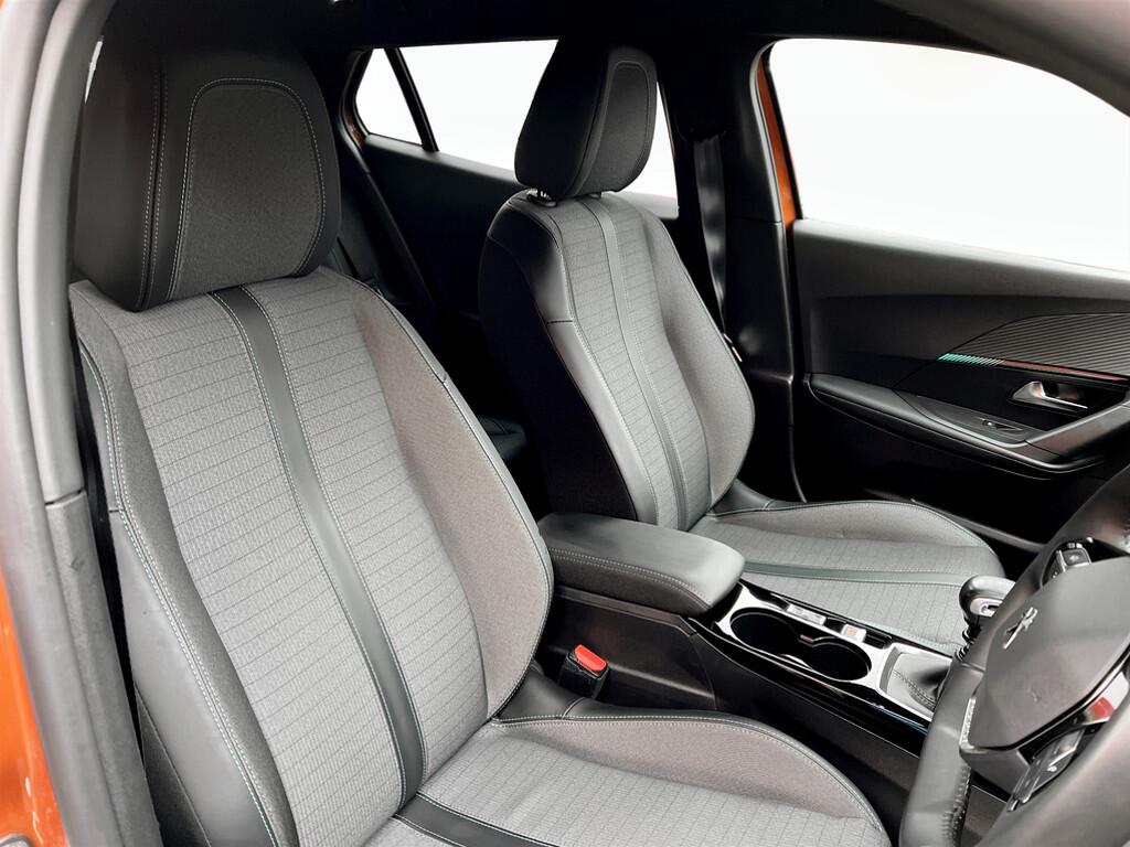 Used Peugeot 2008 2023 for sale - 76753125: Photo 8