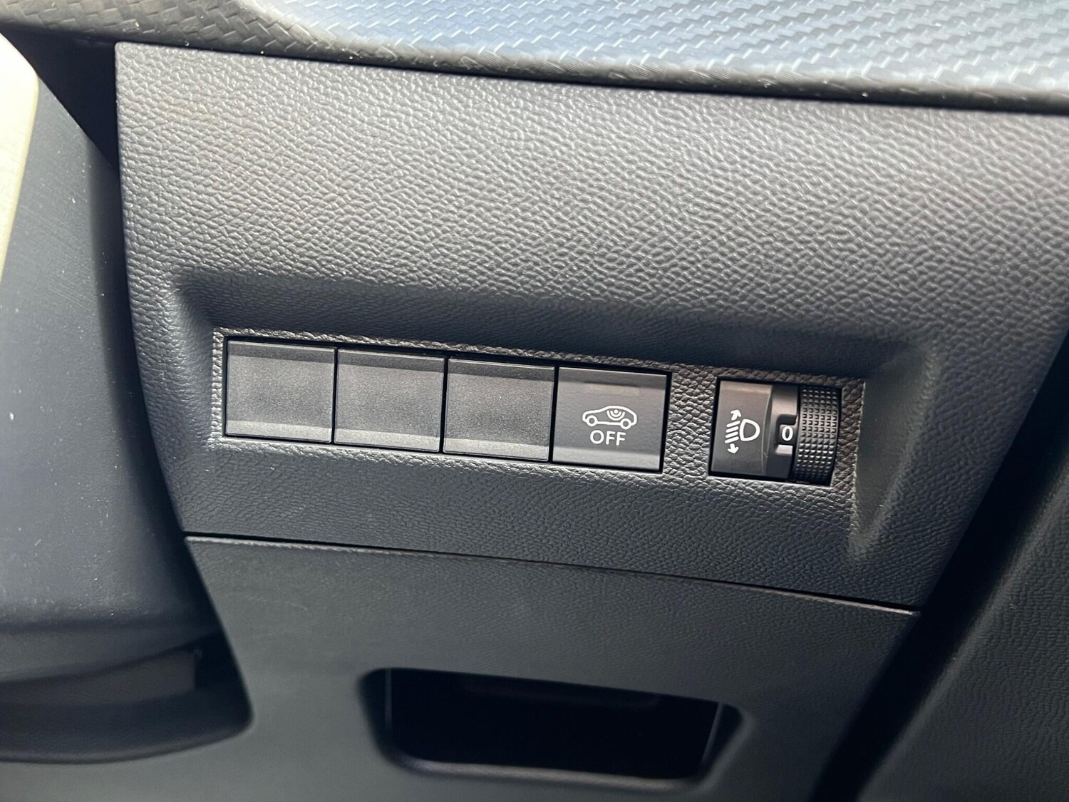 Used Peugeot 2008 2024 for sale - 77658651: Photo 28