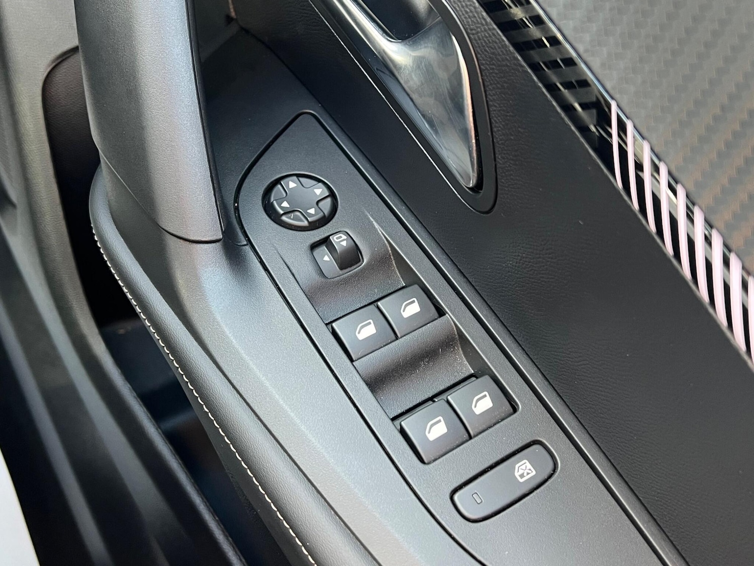 Used Peugeot 2008 2024 for sale - 77658651: Photo 33