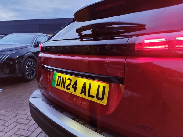 Used Peugeot E-2008 2024 for sale - 74160078: Photo 16