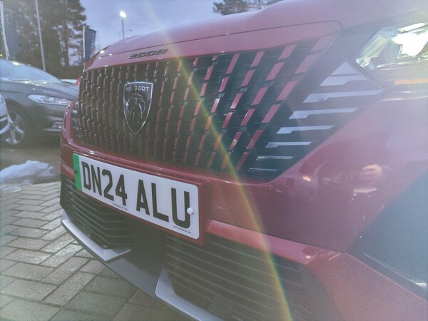 Used Peugeot E-2008 2024 for sale - 74160078: Photo 21