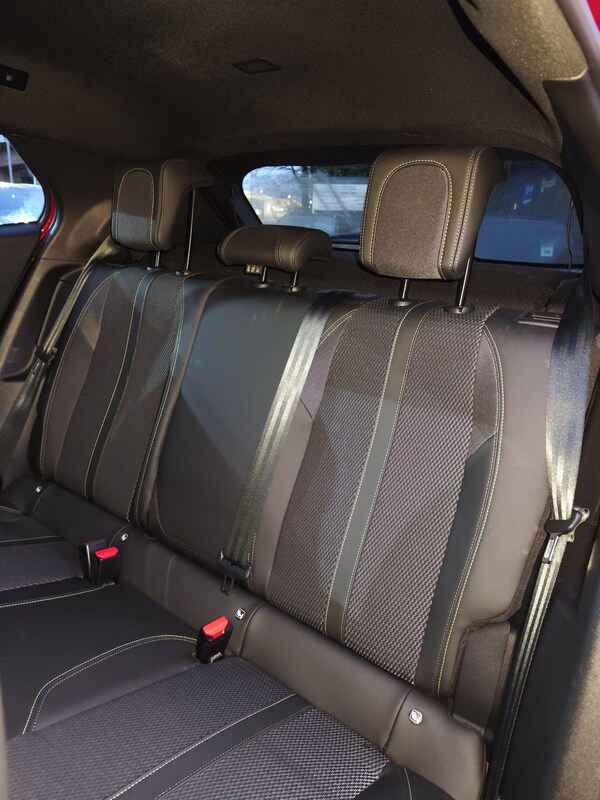 Used Peugeot E-2008 2024 for sale - 74160078: Photo 58