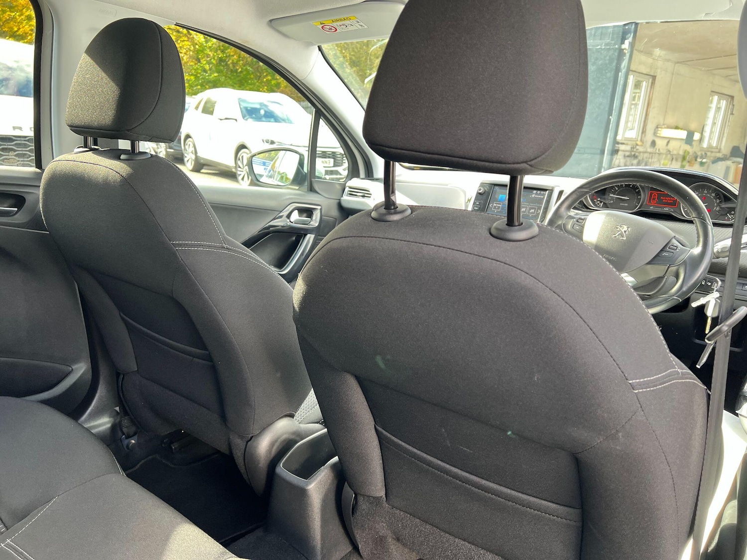 Used Peugeot 208 2019 for sale - 76398490: Photo 27