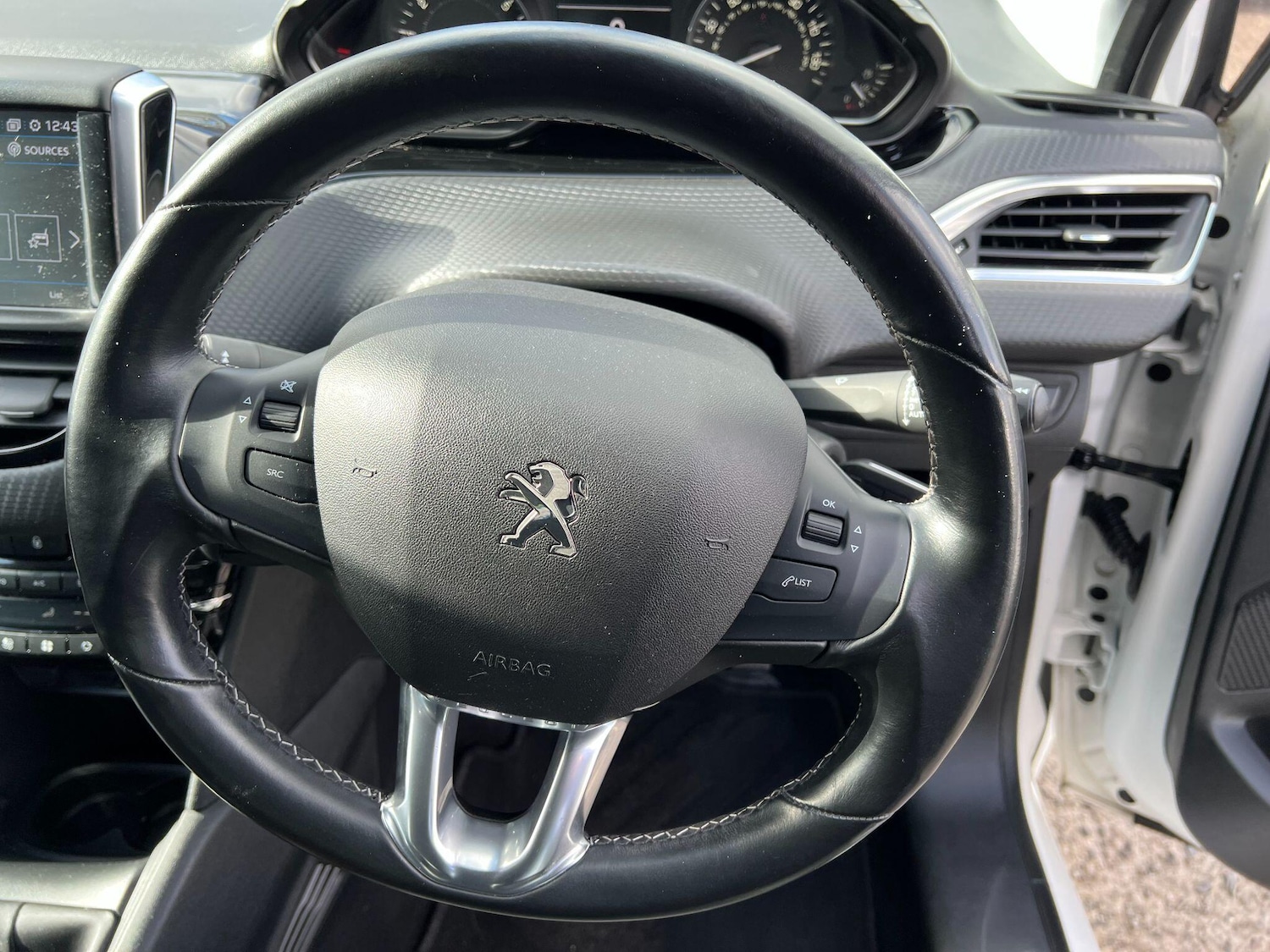 Used Peugeot 208 2019 for sale - 76398490: Photo 35