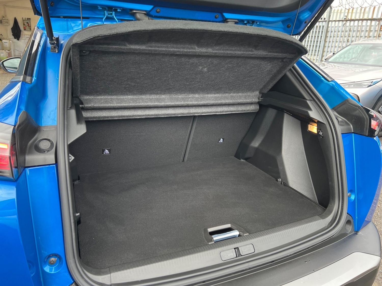 Used Peugeot 2008 2023 for sale - 77387123: Photo 21