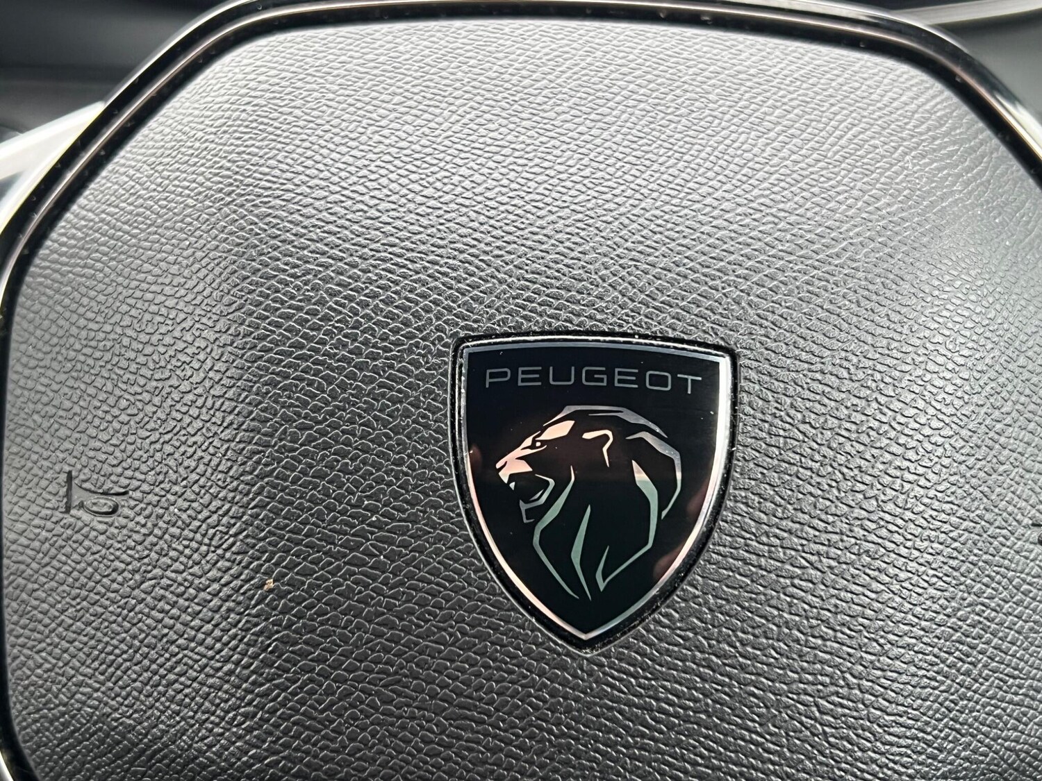 Used Peugeot 2008 2023 for sale - 77387123: Photo 45