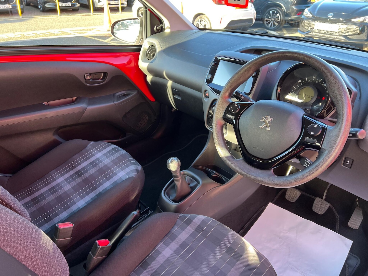 Used Peugeot 108 for sale - 76753379: Photo 29