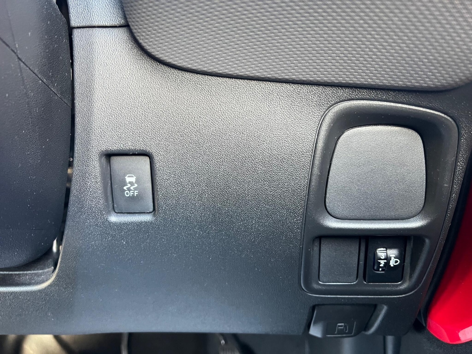 Used Peugeot 108 for sale - 76753379: Photo 32