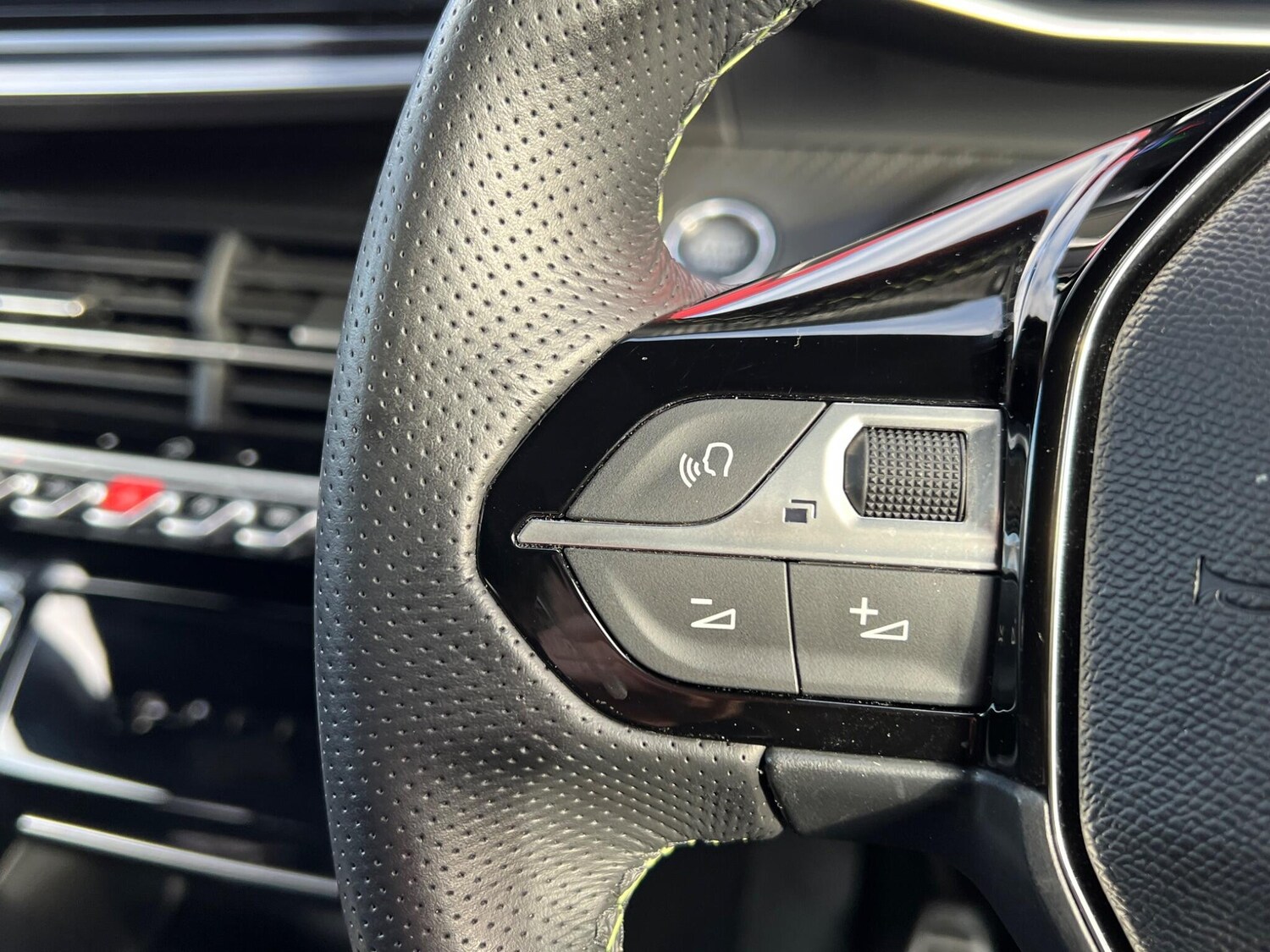 Used Peugeot 208 2024 for sale - 77279108: Photo 23