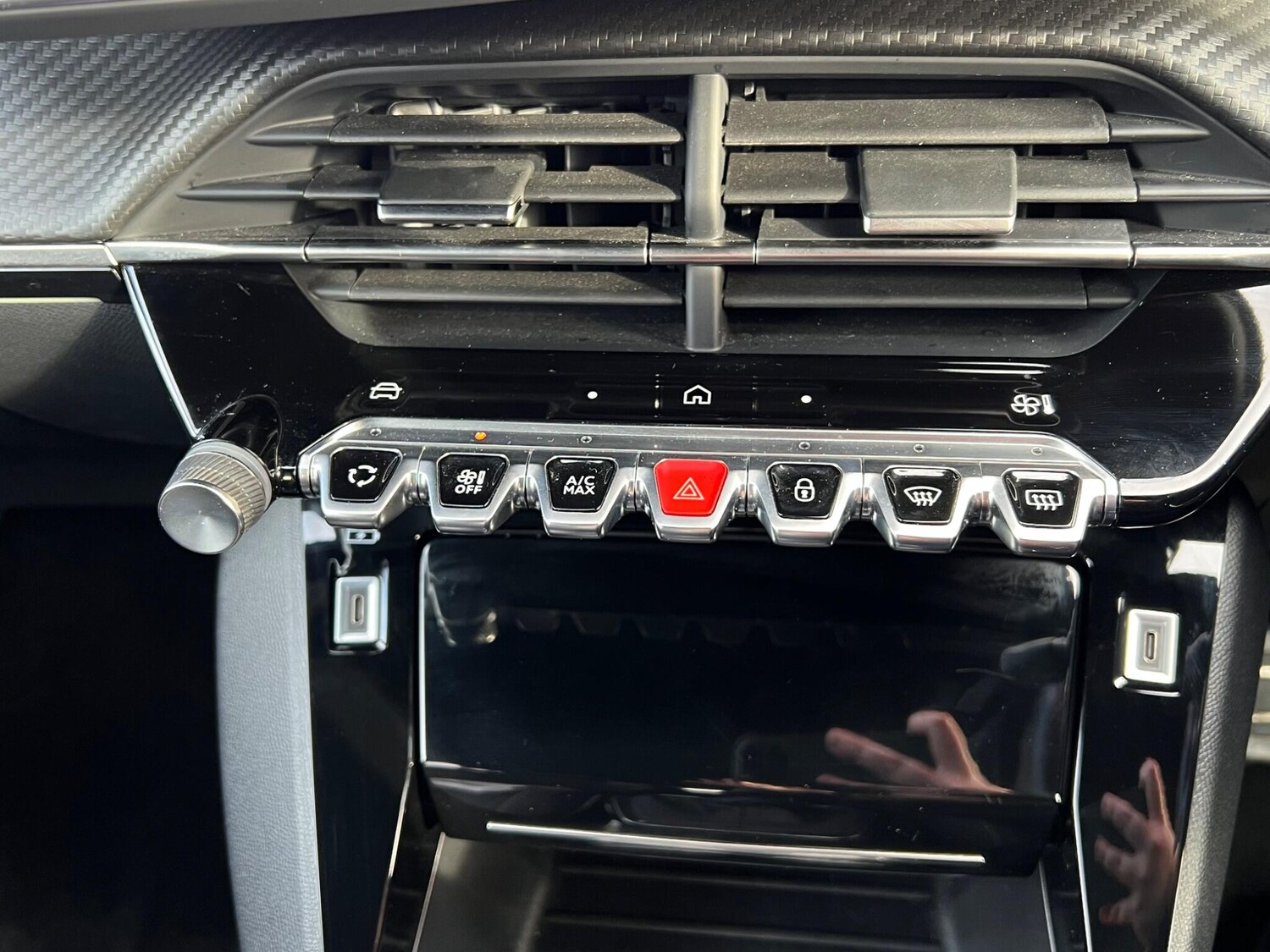 Used Peugeot 208 2024 for sale - 77279108: Photo 37