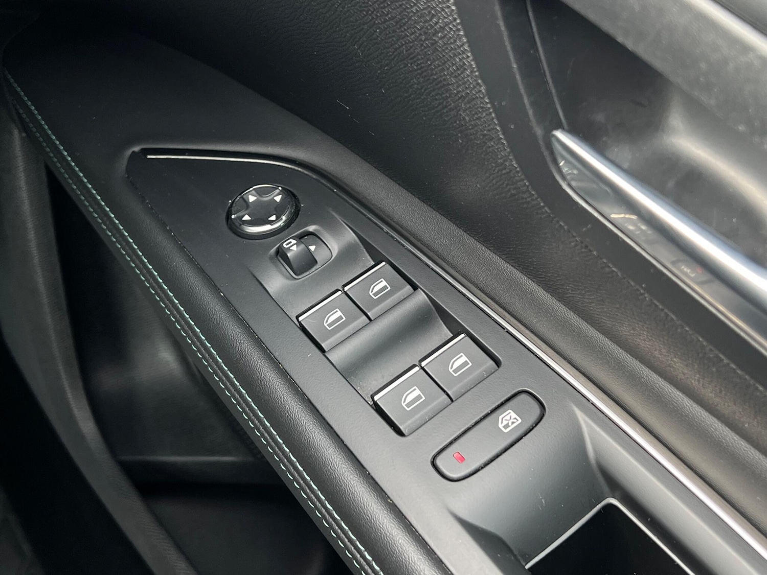 Used Peugeot 5008 2023 for sale - 77511249: Photo 32