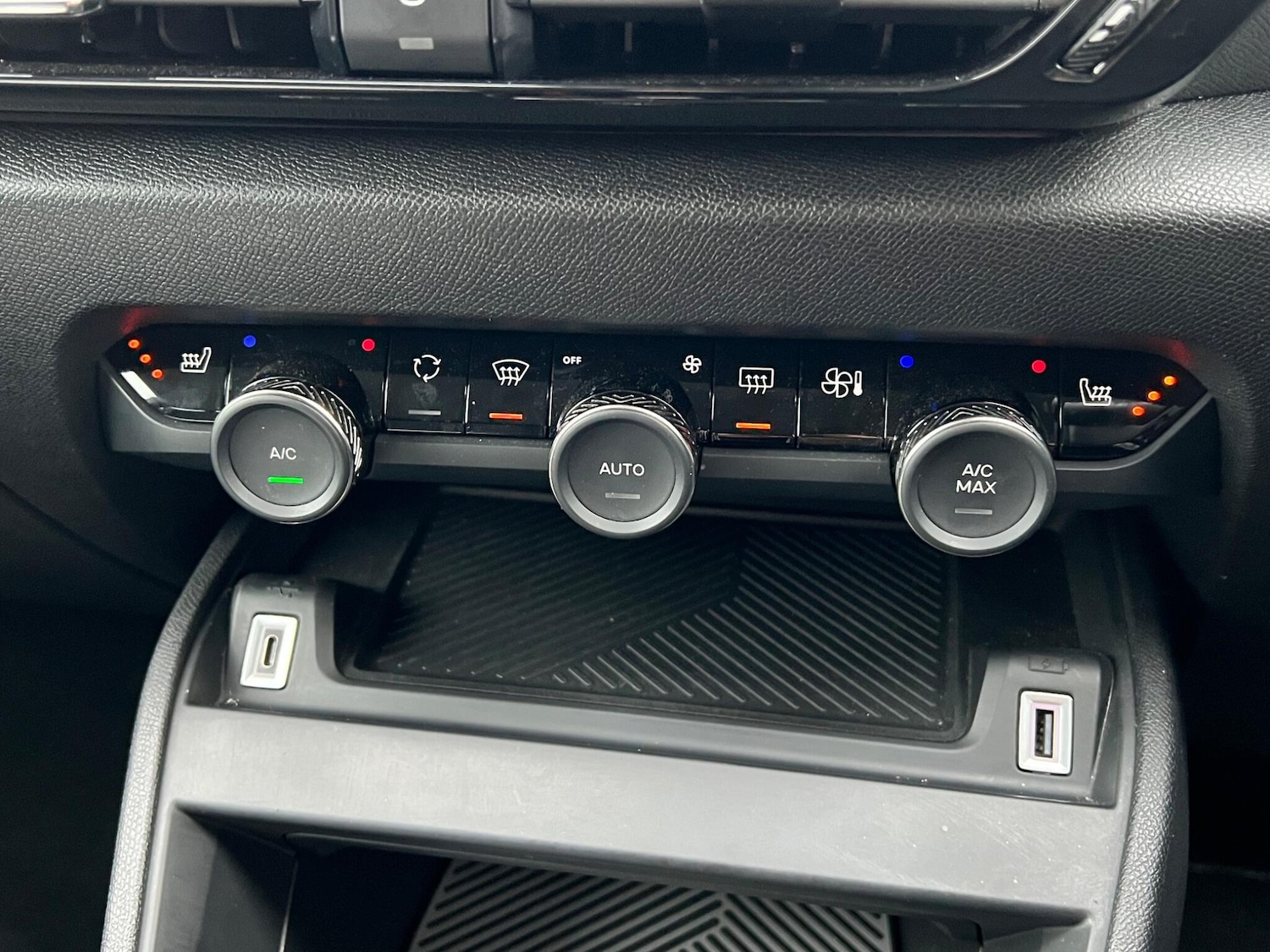 Used Citroen C4 2023 for sale - 77174405: Photo 43