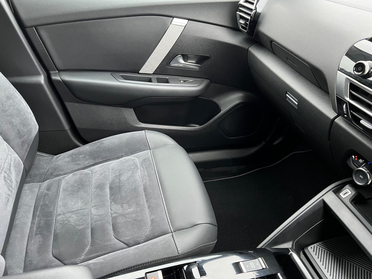 Used Citroen C4 2023 for sale - 77174405: Photo 44