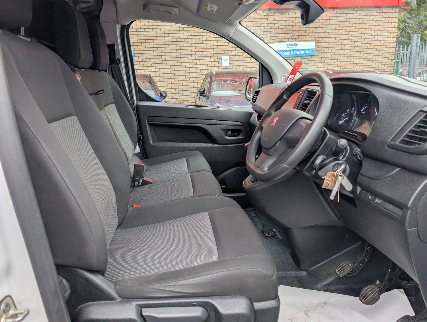 Used Peugeot Expert 2023 for sale - 76175050: Photo 34