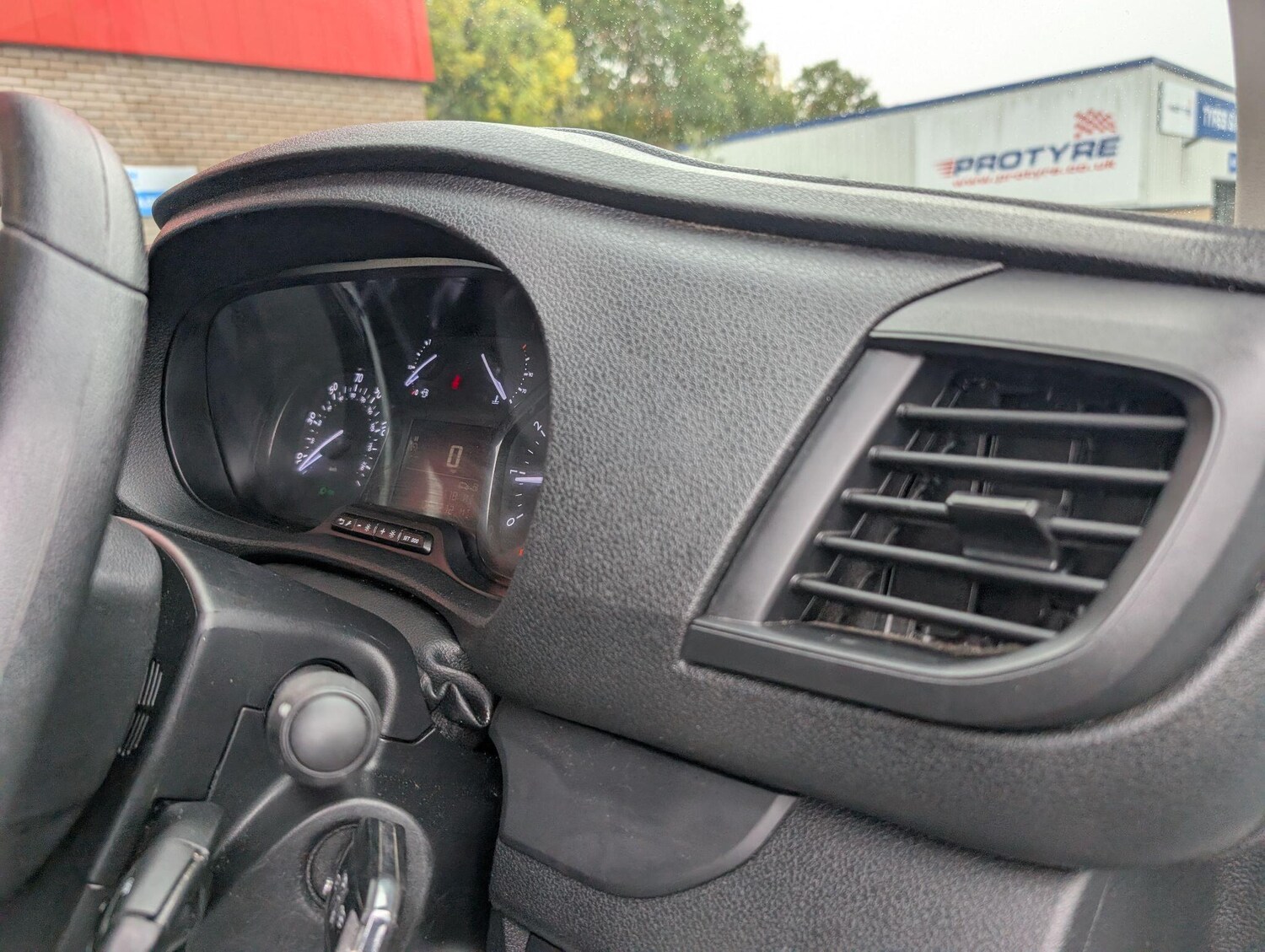 Used Peugeot Expert 2023 for sale - 76175050: Photo 36