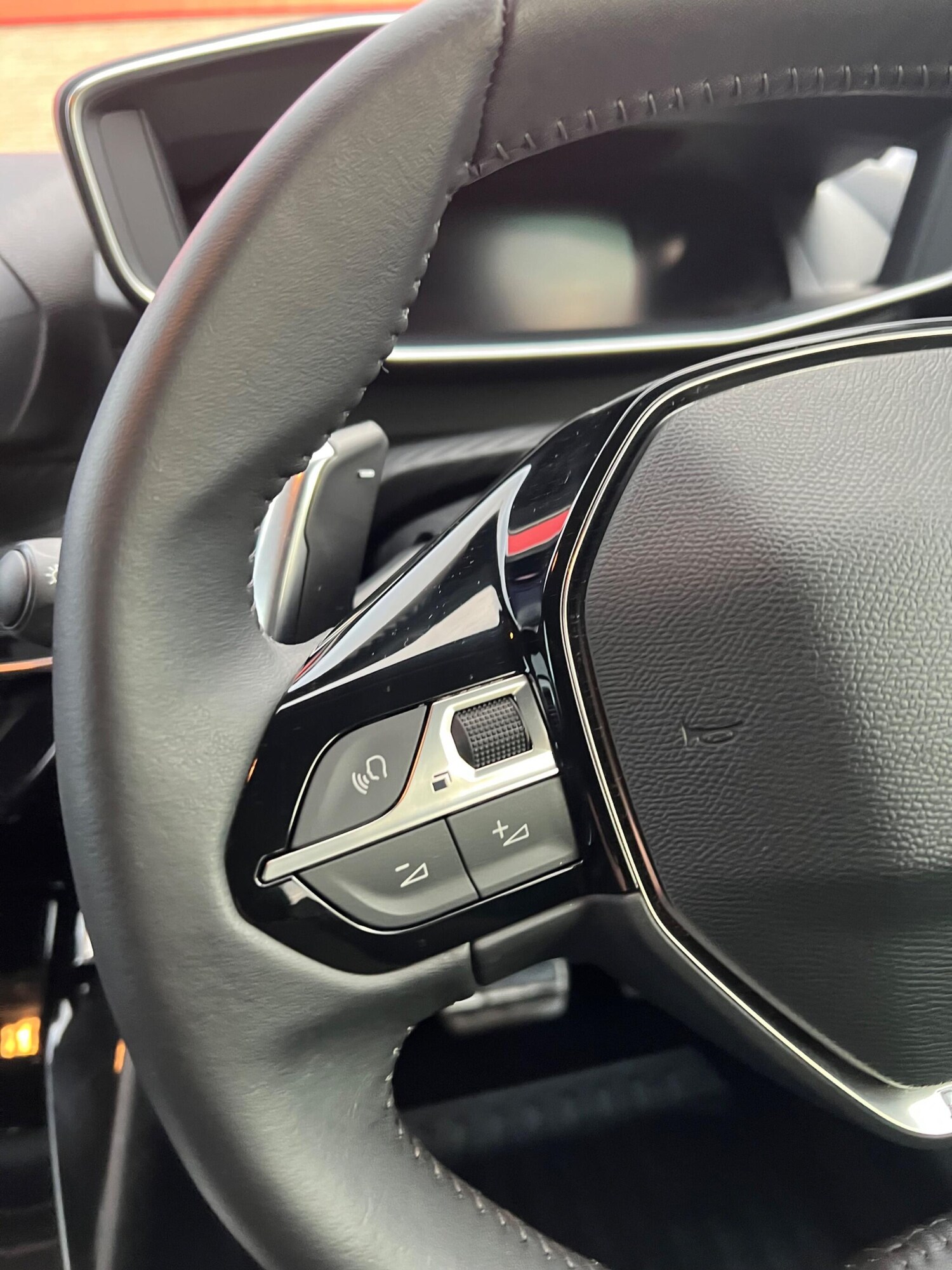 Used Peugeot 208 2023 for sale - 76174841: Photo 24