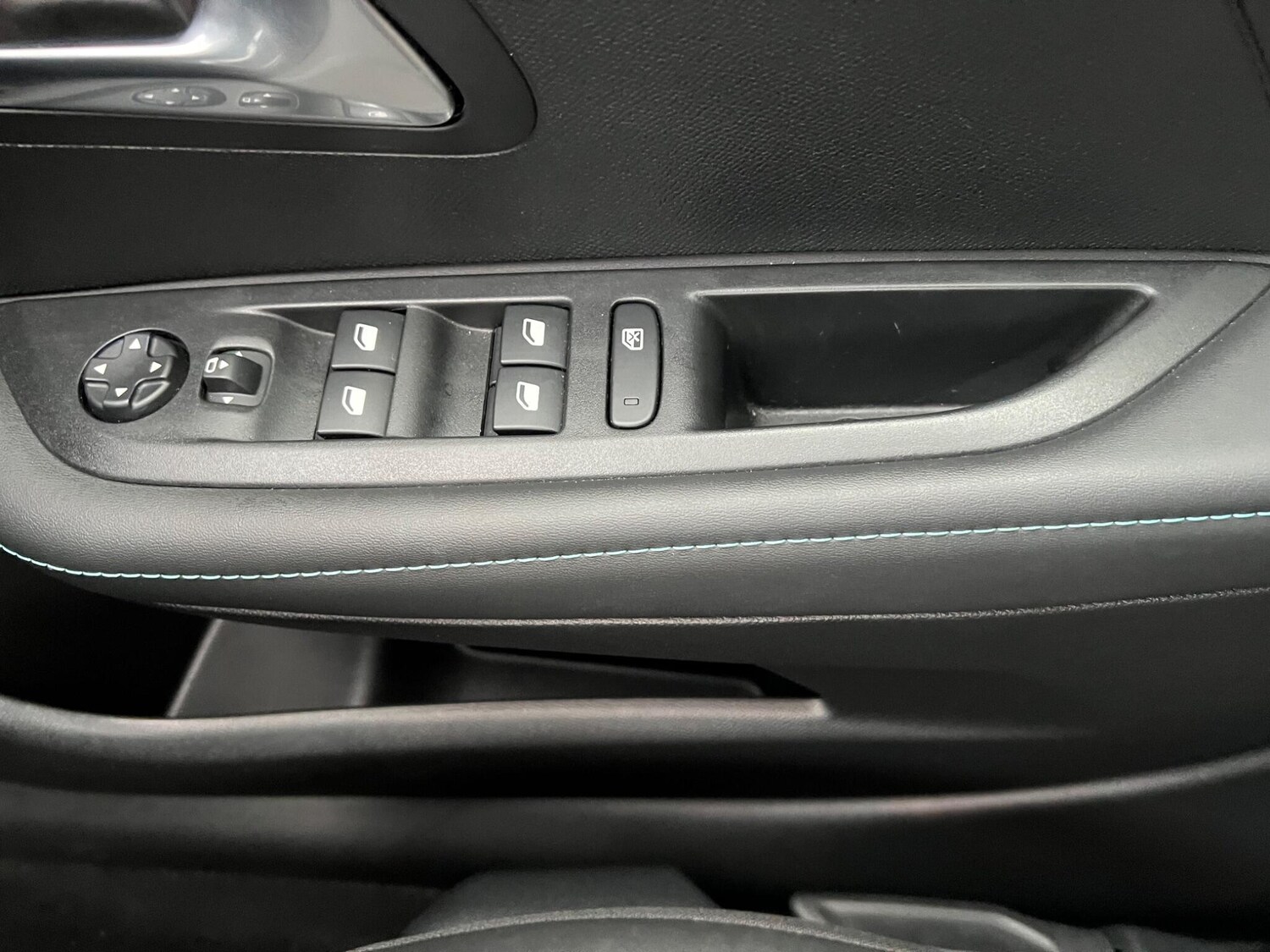 Used Peugeot 208 2023 for sale - 76174841: Photo 27