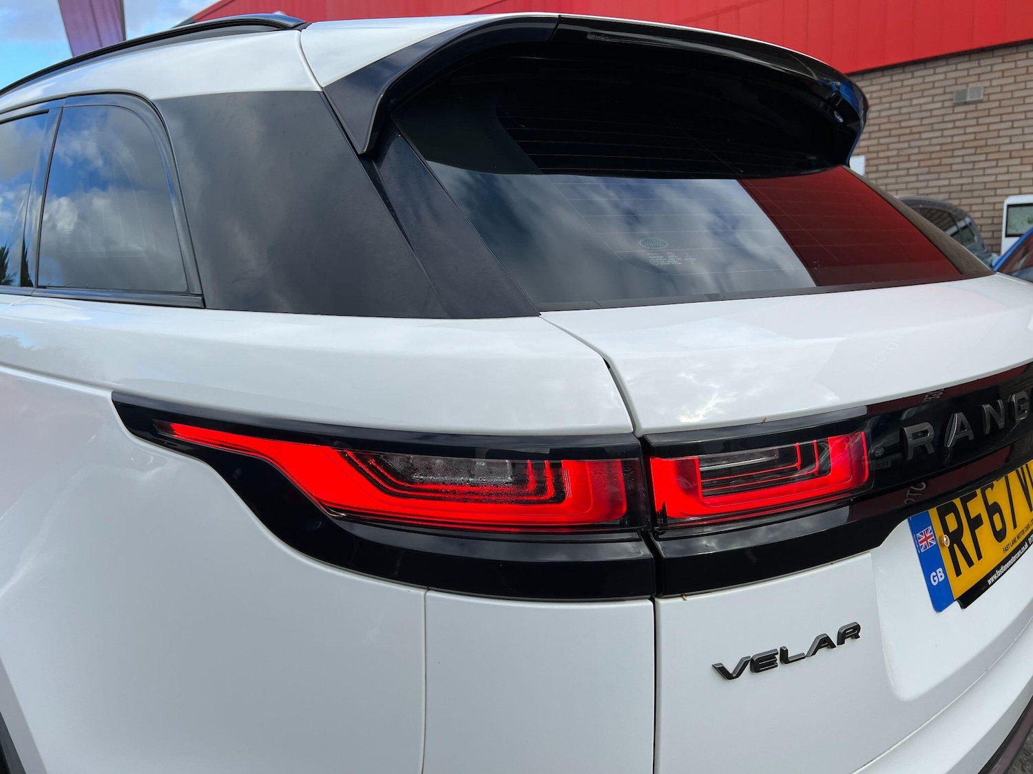 Used Land Rover Range Rover Velar 2017 for sale - 76388810: Photo 10