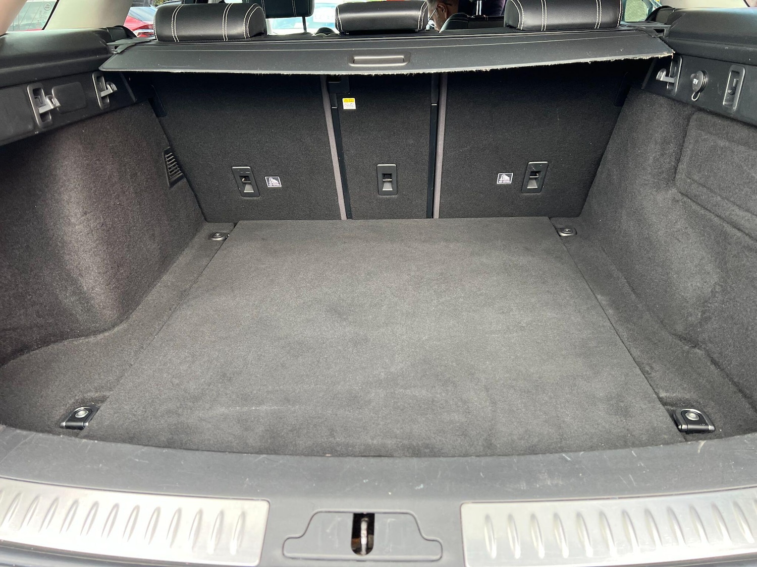 Used Land Rover Range Rover Velar 2017 for sale - 76388810: Photo 19