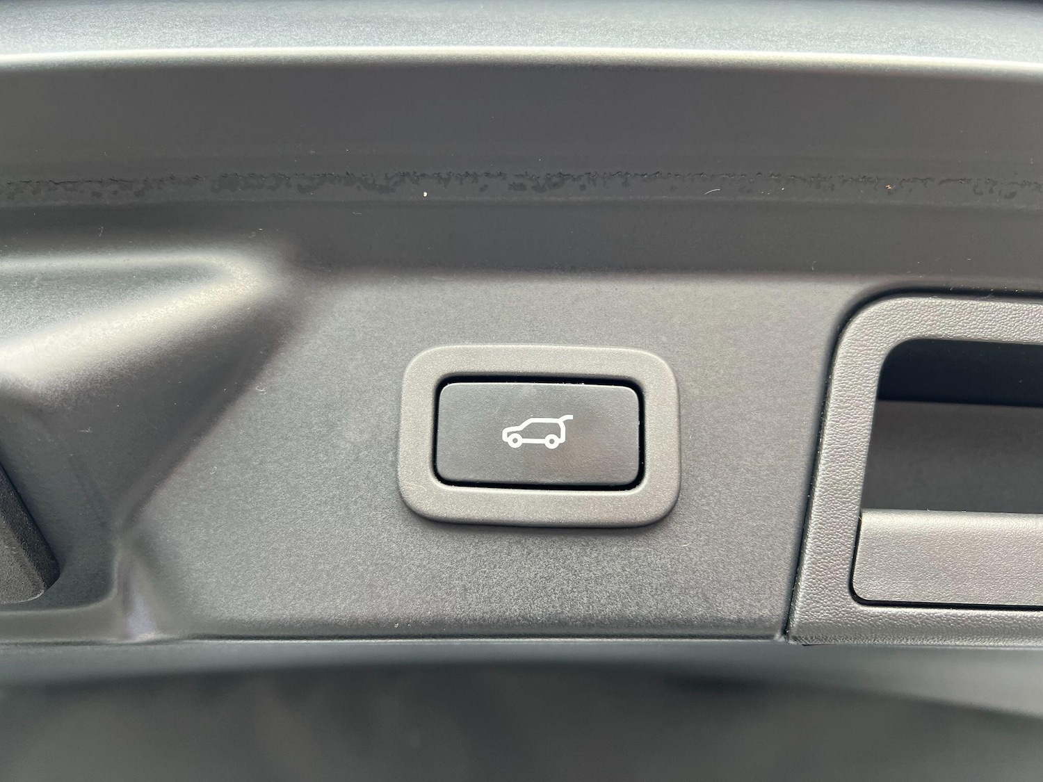 Used Land Rover Range Rover Velar 2017 for sale - 76388810: Photo 23