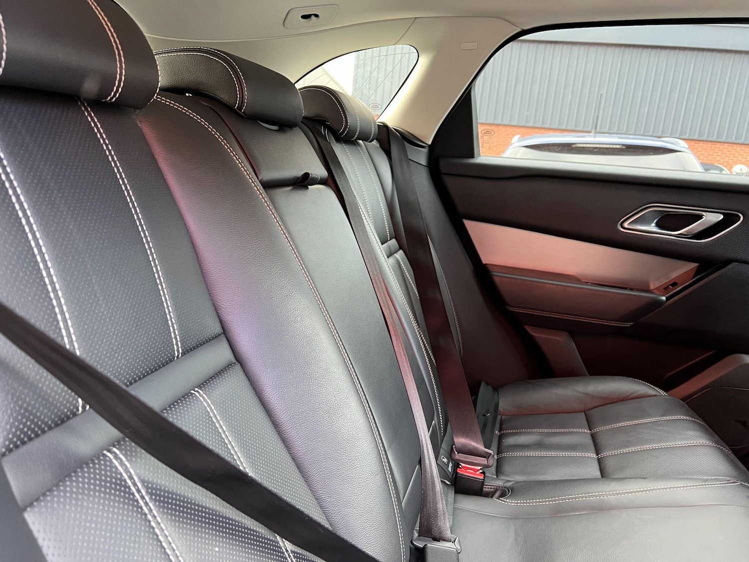 Used Land Rover Range Rover Velar 2017 for sale - 76388810: Photo 26